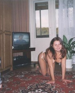 Возбуждающие снимки прекрасных молодых мамочек в домашних условиях